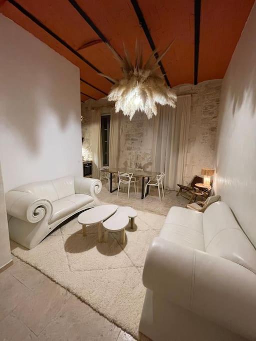 Pamp'arles Apartment